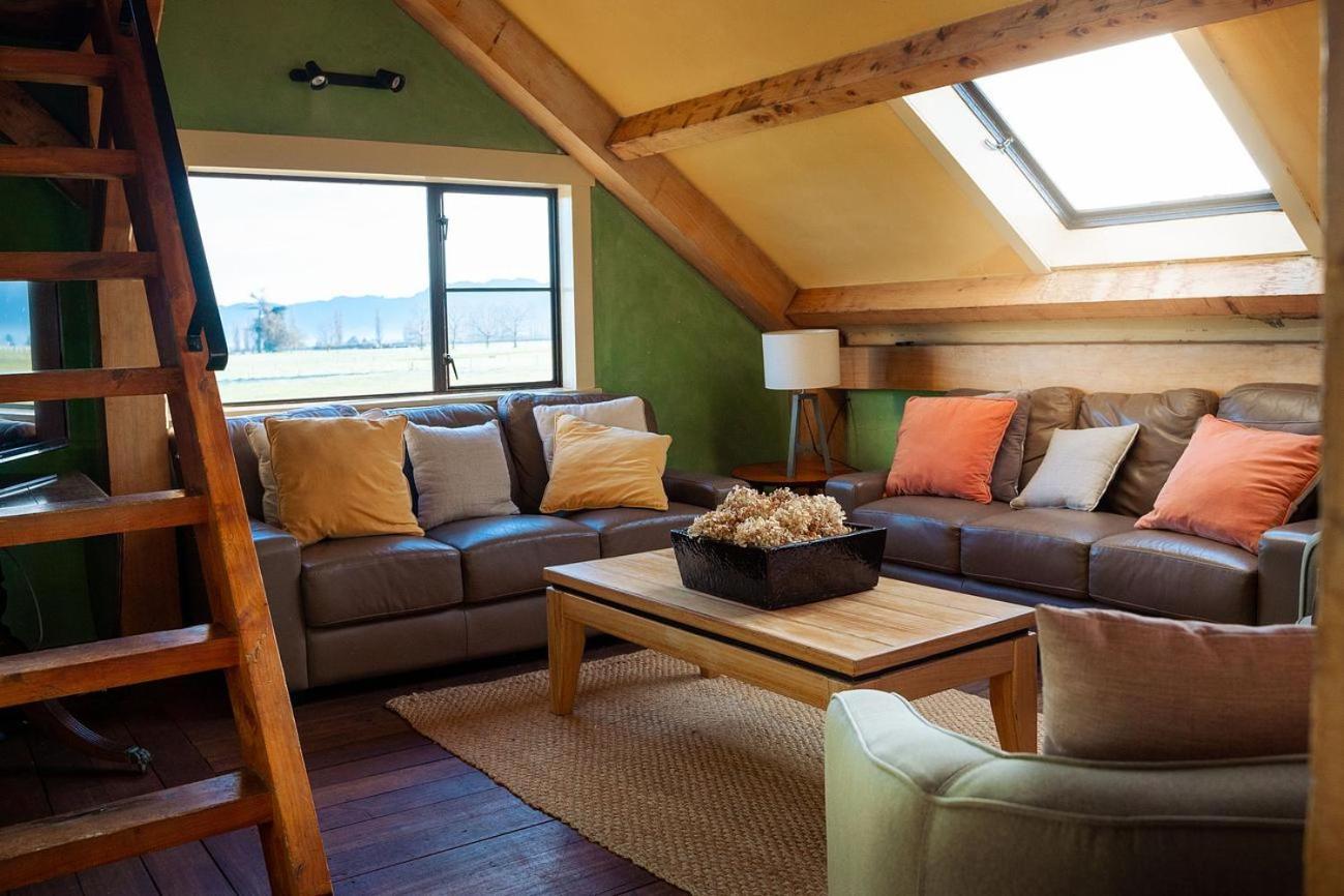 Housewithnonails Bed and Breakfast Matamata Exteriör bild